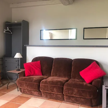 Meadow Brook La Lande-de-Goult