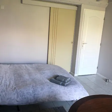 Meadow Brook La Lande-de-Goult