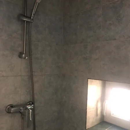 Meadow Brook La Lande-de-Goult