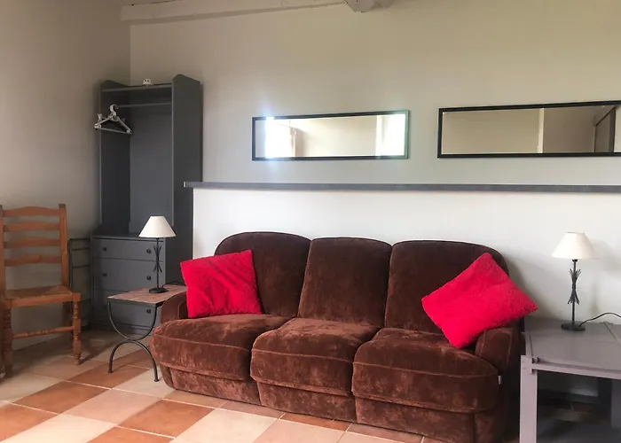 Meadow Brook La Lande-de-Goult